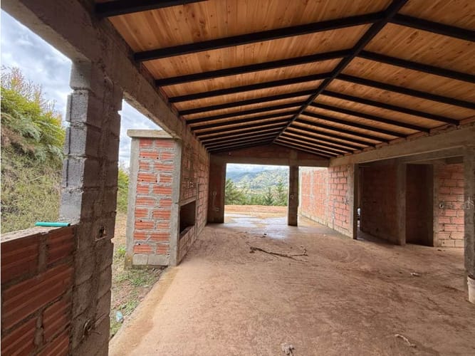 Casa de 2 alcobas en venta en Alto La Compa�Ia, Medellín, 110 m² · foto 6 de 6