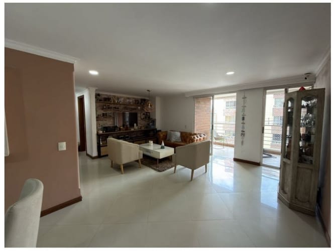 Apartamento de 4 alcobas en venta en Laureles, Medellín, 100 m² · foto 4 de 24