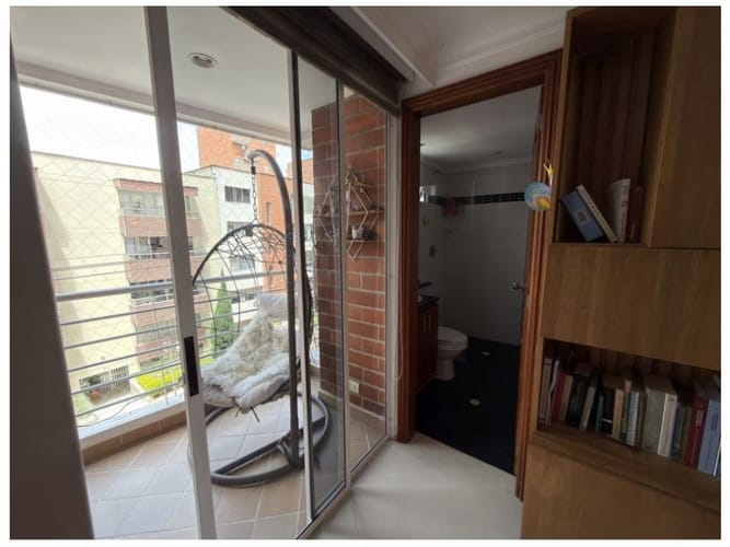 Apartamento de 4 alcobas en venta en Laureles, Medellín, 100 m² · foto 18 de 24