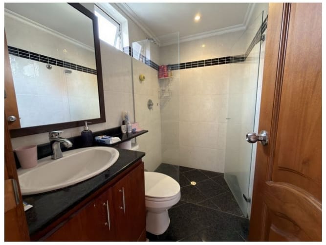 Apartamento de 4 alcobas en venta en Laureles, Medellín, 100 m² · foto 19 de 24