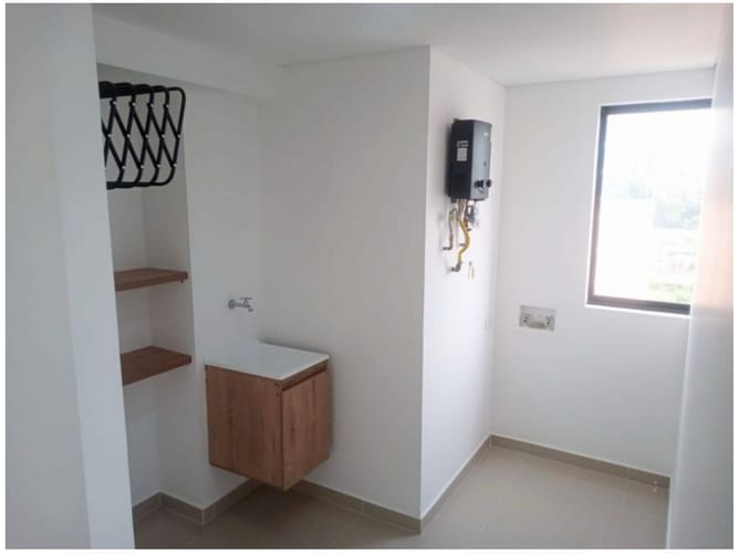 Apartamento de 2 alcobas en venta en Sabaneta Real, Sabaneta, 126 m² · foto 7 de 11