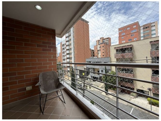 Apartamento de 4 alcobas en venta en Laureles, Medellín, 100 m² · foto 21 de 24