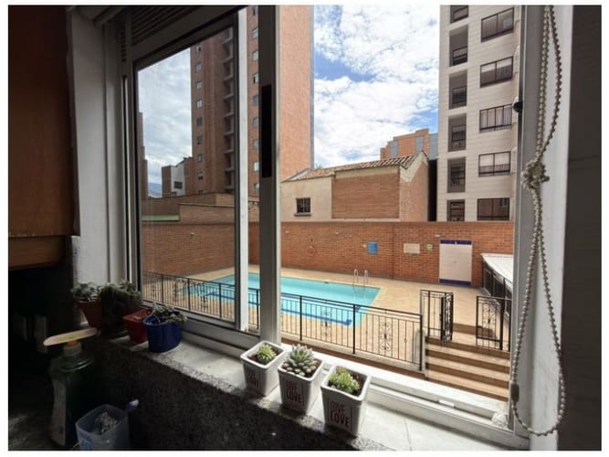 Apartamento de 4 alcobas en venta en Laureles, Medellín, 100 m² · foto 22 de 24