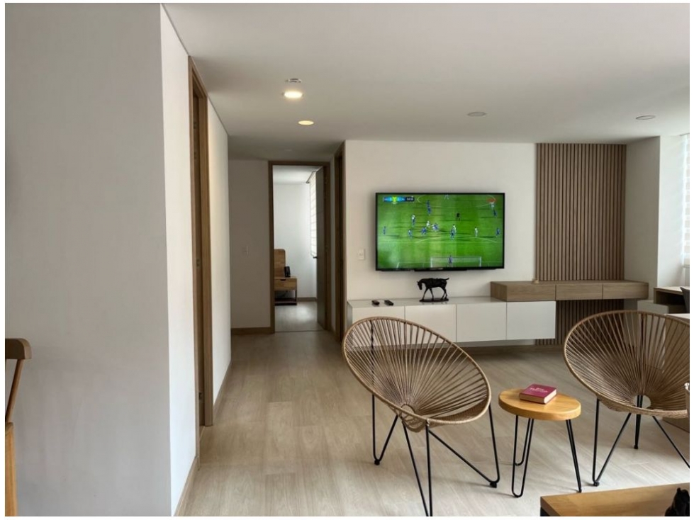 Apartamento en venta en Camino Verde, Envigado · foto 2 de 23