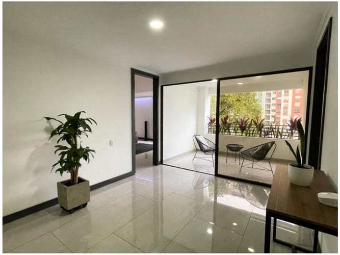 Apartamento de 5 alcobas en venta en El Poblado, Medellín, 287 m² · foto 4 de 14