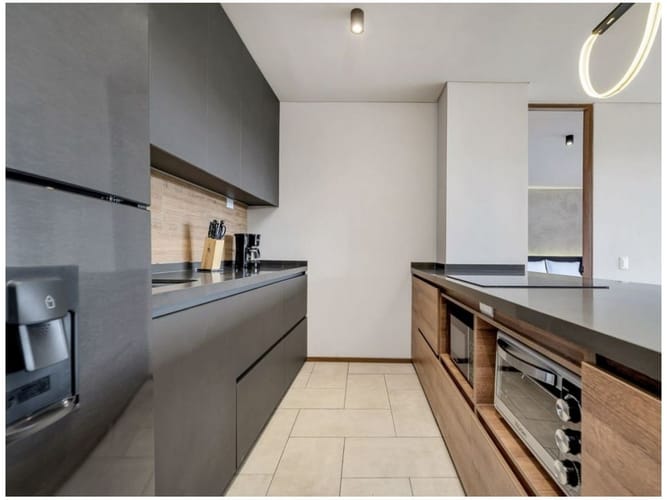 Apartamento de 2 alcobas en venta en Las Palmas, Envigado, 197 m² · foto 9 de 22