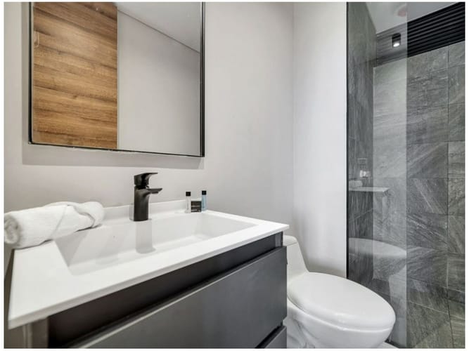 Apartamento de 2 alcobas en venta en Las Palmas, Envigado, 197 m² · foto 16 de 22