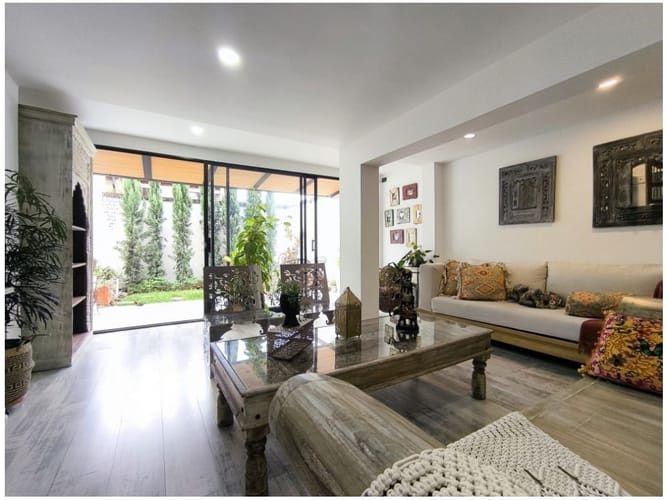 Casa de 3 alcobas en venta en La Abadia, Medellín, 186 m² · foto 4 de 23
