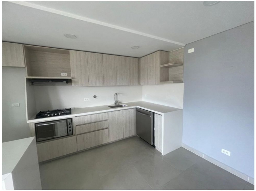 Apartamento en venta en El Trianon, Envigado · foto 2 de 15