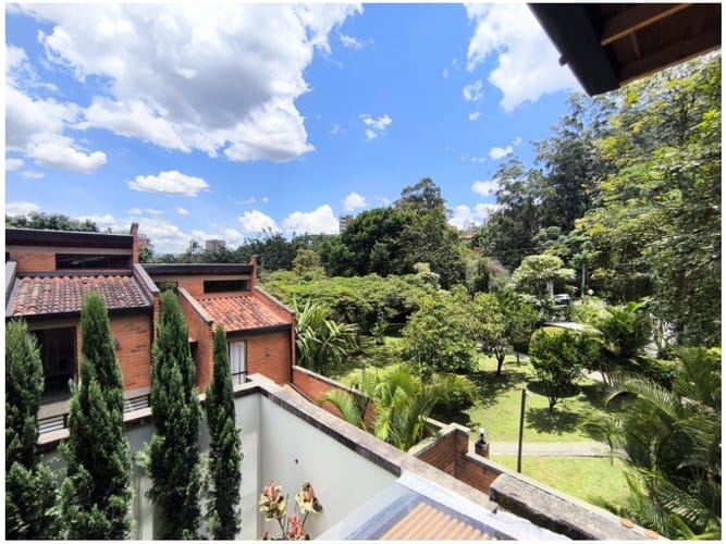 Casa de 3 alcobas en venta en La Abadia, Medellín, 186 m² · foto 18 de 23