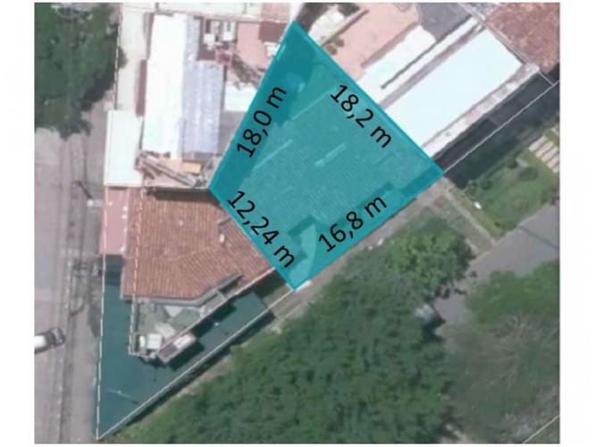 Casa de 3 alcobas en venta en Laureles, Medellín, 210 m² · foto 1 de 24