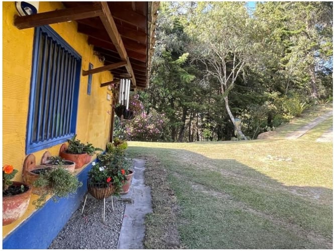 Casa de 3 alcobas en venta en Santa Elena, Medellín, 110 m² · foto 3 de 6