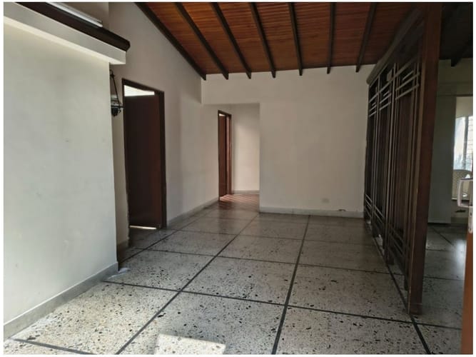 Casa de 3 alcobas en venta en Laureles, Medellín, 210 m² · foto 8 de 24