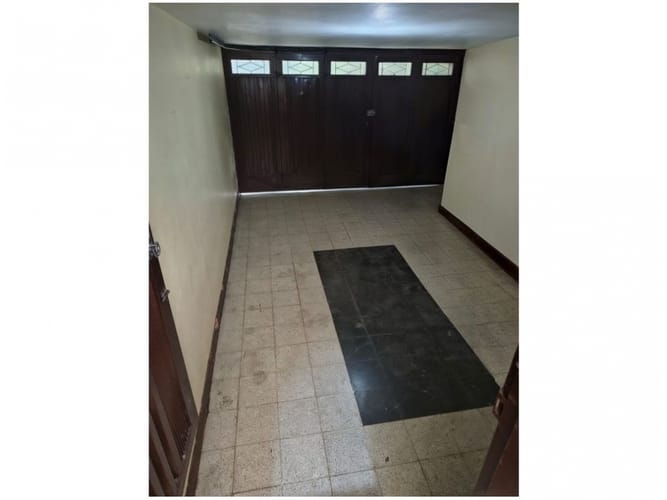 Casa de 3 alcobas en venta en Laureles, Medellín, 210 m² · foto 12 de 24