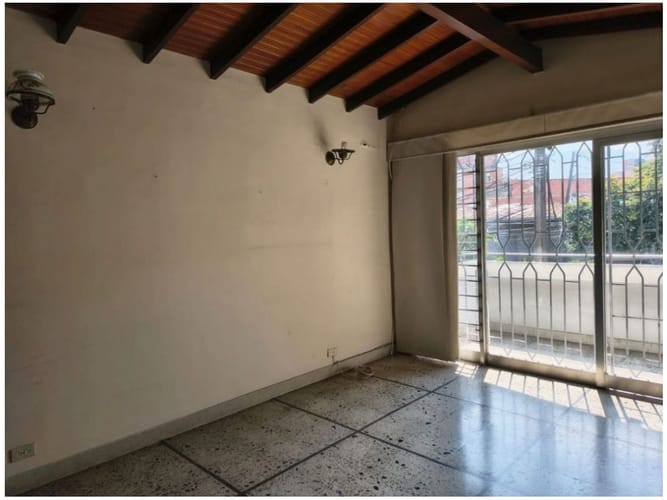 Casa de 3 alcobas en venta en Laureles, Medellín, 210 m² · foto 15 de 24
