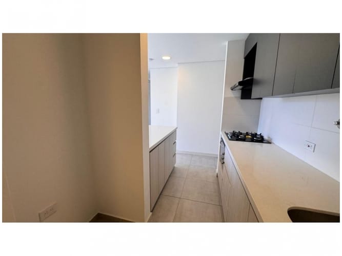 Apartamento de 3 alcobas en venta en Los Colores, Medellín, 75 m² · foto 6 de 21