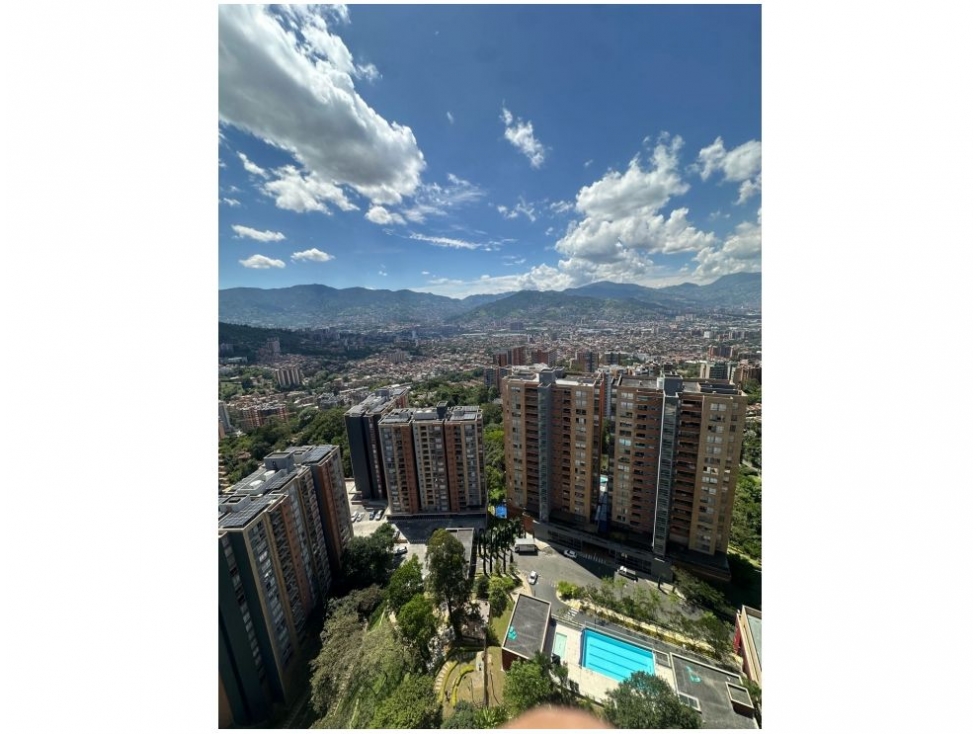 Apartamento en venta en Loma De Las Brujas, Envigado · foto 12 de 24