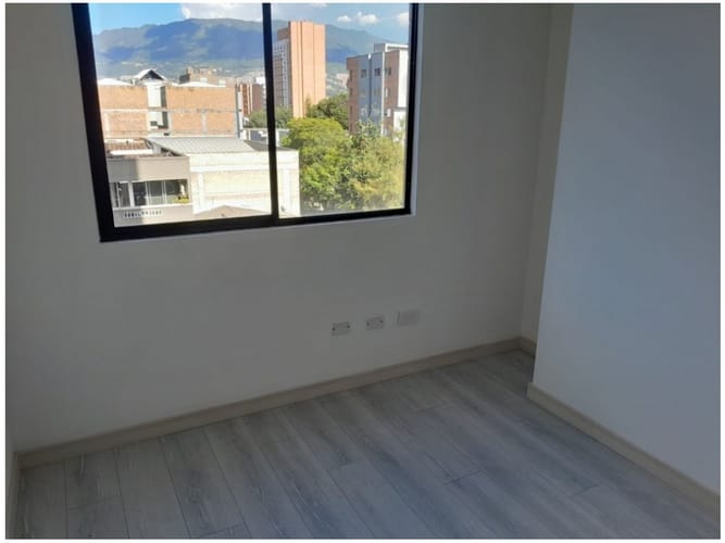 Apartamento de 3 alcobas en venta en Los Colores, Medellín, 75 m² · foto 10 de 21