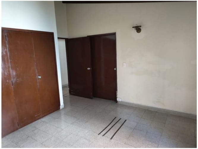 Casa de 3 alcobas en venta en Laureles, Medellín, 210 m² · foto 22 de 24