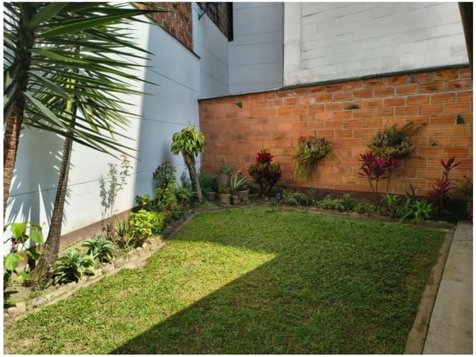 Casa de 3 alcobas en venta en Laureles, Medellín, 210 m² · foto 24 de 24