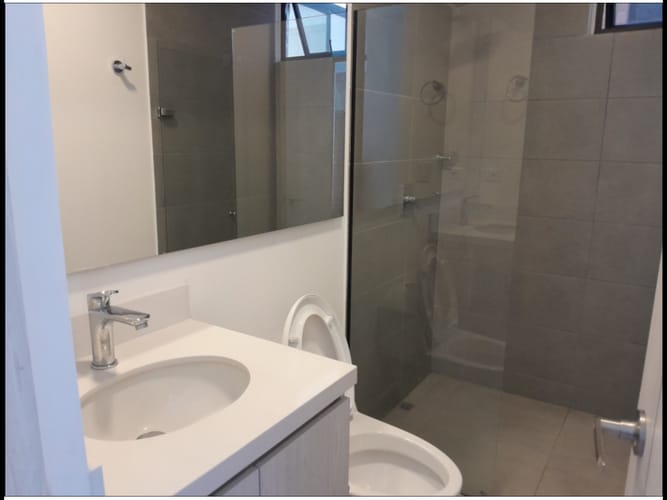 Apartamento de 3 alcobas en venta en Los Colores, Medellín, 75 m² · foto 15 de 21