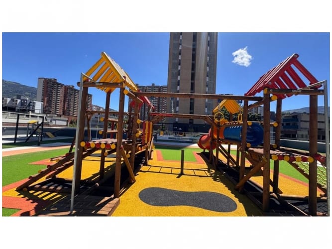 Apartamento de 3 alcobas en venta en Los Colores, Medellín, 75 m² · foto 18 de 21