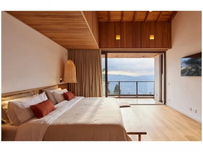 Casa de 6 alcobas en venta en Las Palmas, Envigado · foto 5 de 6