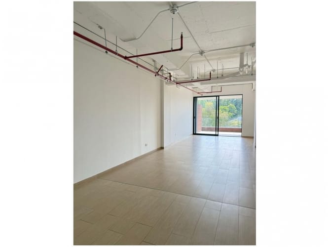 Oficina en venta en Loma Del Chocho, Envigado, 67 m² · foto 2 de 13