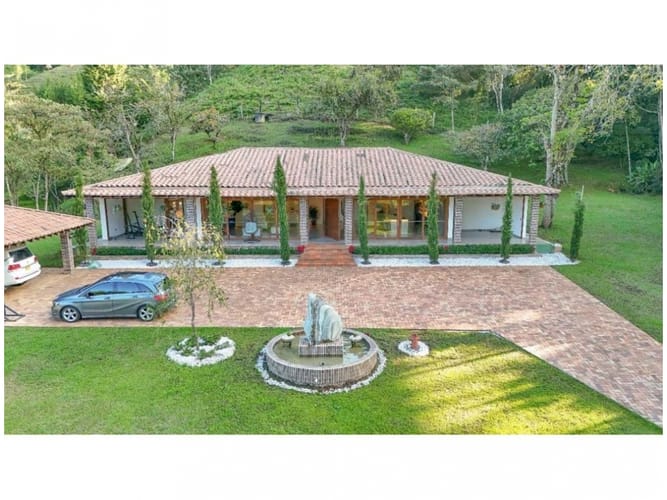 Finca en venta en Sajonia, Medellín, 400 m² · foto 5 de 24