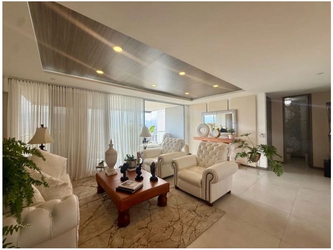 Apartamento de 3 alcobas en venta en Loma Benedictinos, Medellín, 211 m² · foto 7 de 23