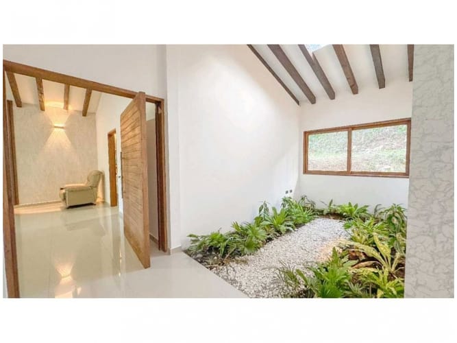 Finca en venta en Sajonia, Medellín, 400 m² · foto 12 de 24