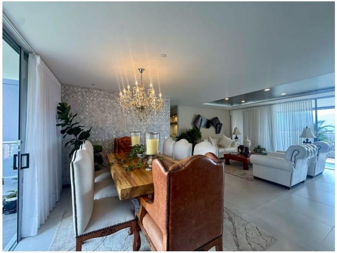 Apartamento de 3 alcobas en venta en Loma Benedictinos, Medellín, 211 m² · foto 10 de 23