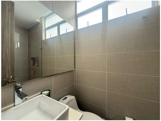 Apartamento de 3 alcobas en venta en Loma Benedictinos, Medellín, 211 m² · foto 17 de 23
