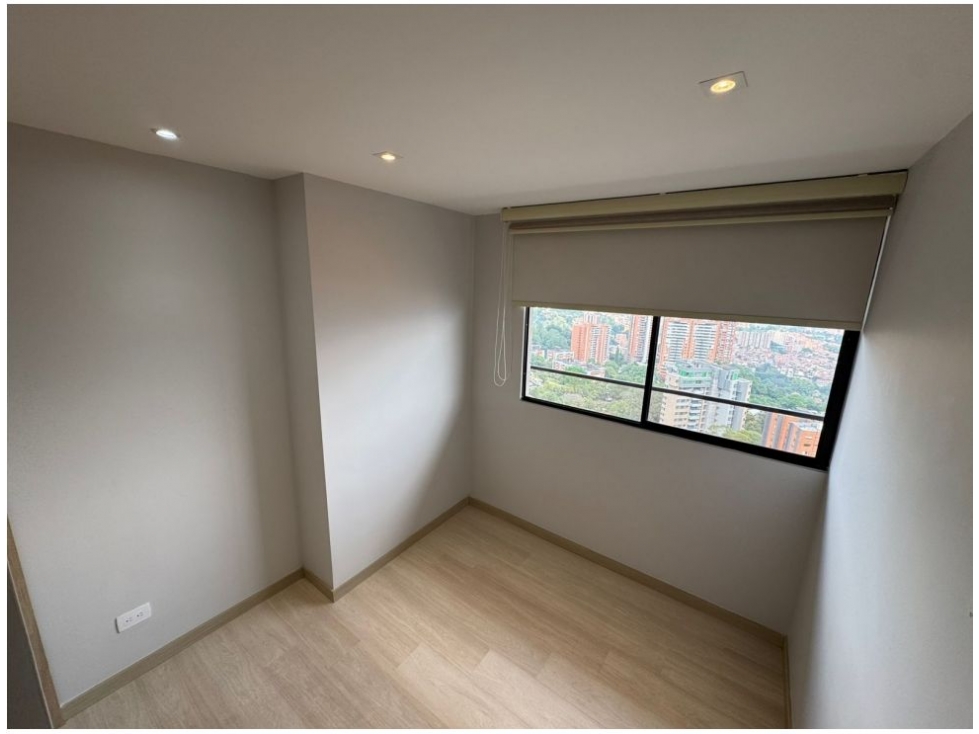 Apartamento en venta en Loma De Las Brujas, Envigado · foto 7 de 15