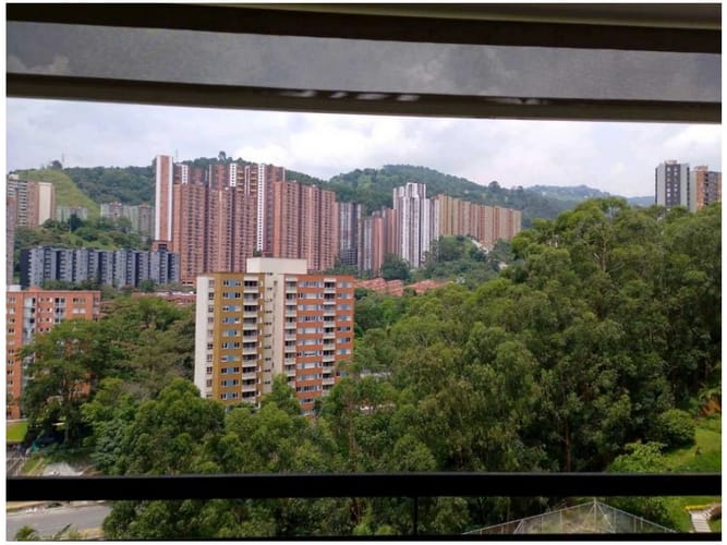 Apartamento de 3 alcobas en venta en El Rodeo, Medellín, 69 m² · foto 5 de 23