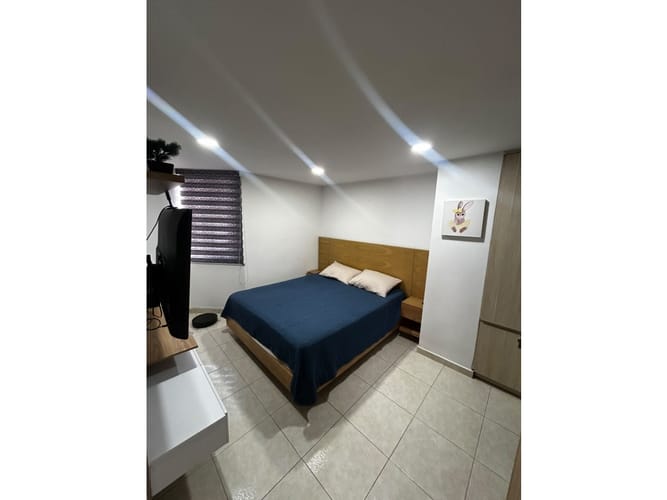 Apartamento de 3 alcobas en venta en El Poblado, Medellín, 78 m² · foto 9 de 24