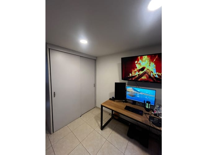 Apartamento de 3 alcobas en venta en El Poblado, Medellín, 78 m² · foto 11 de 24