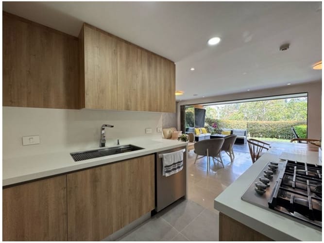 Casa de 3 alcobas en venta en La Sebastiana, Envigado, 246 m² · foto 5 de 24