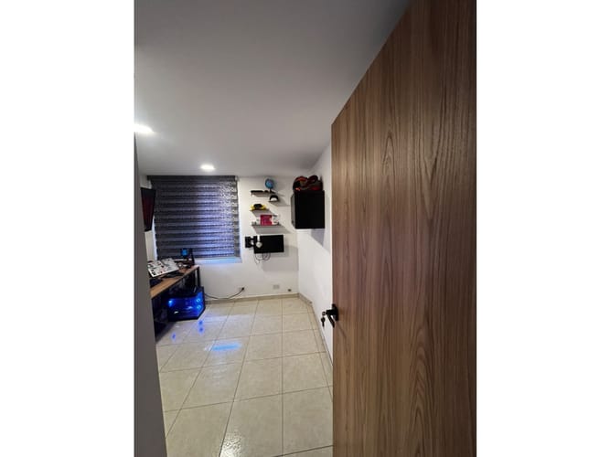 Apartamento de 3 alcobas en venta en El Poblado, Medellín, 78 m² · foto 14 de 24