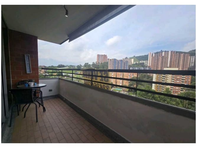 Apartamento de 3 alcobas en venta en El Rodeo, Medellín, 69 m² · foto 18 de 23