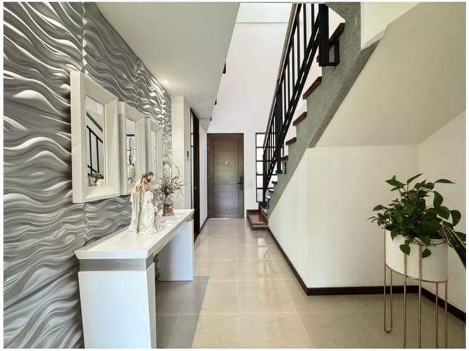 Casa de 3 alcobas en venta en La Sebastiana, Envigado, 246 m² · foto 11 de 24