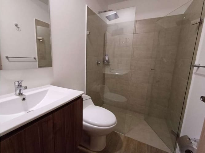 Apartamento de 2 alcobas en venta en Llano Grande, Rionegro, 83 m² · foto 3 de 6