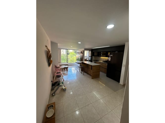 Apartamento de 3 alcobas en venta en El Poblado, Medellín, 78 m² · foto 23 de 24