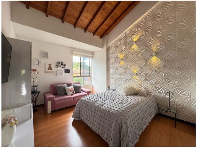 Casa de 3 alcobas en venta en La Sebastiana, Envigado, 246 m² · foto 18 de 24