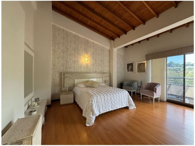 Casa de 3 alcobas en venta en La Sebastiana, Envigado, 246 m² · foto 21 de 24
