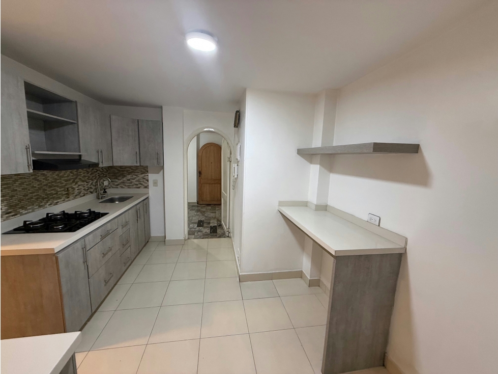 Apartamento en venta en El Portal, Envigado · foto 2 de 10