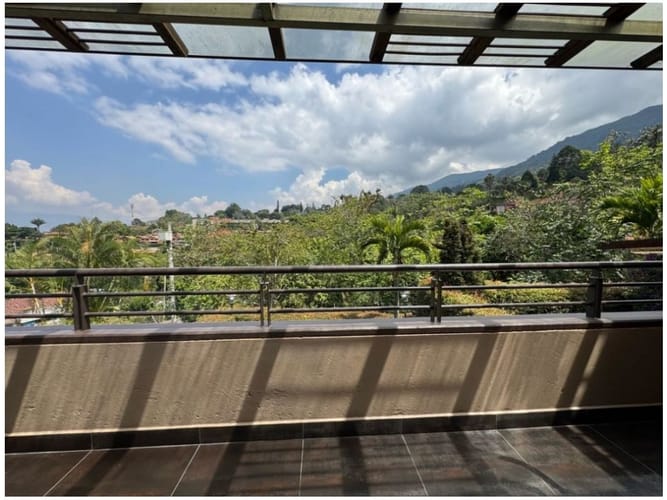 Casa de 3 alcobas en venta en La Sebastiana, Envigado, 246 m² · foto 22 de 24