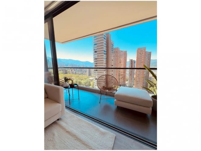 Apartamento de 2 alcobas en venta en El Poblado, Medellín, 88 m² · foto 2 de 8