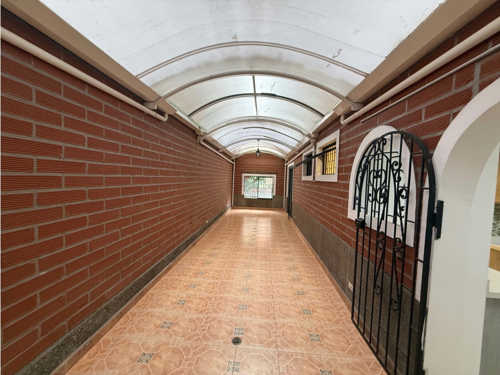 Apartamento en venta en El Portal, Envigado · foto 3 de 10