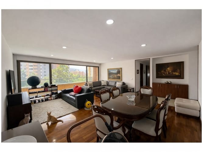 Apartamento de 3 alcobas en venta en El Poblado, Medellín, 186 m² · foto 4 de 24